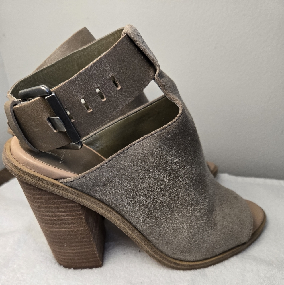 Marc Fisher | Vashi Gray Sandal with Chunky Block Heel and Open Toe Design